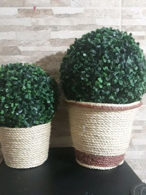 Cachepot com planta buxinho artificial