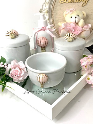 Kit higiene porcelana bandeja espelhada menina balões