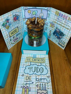 Caixa cenário para bolo e doces