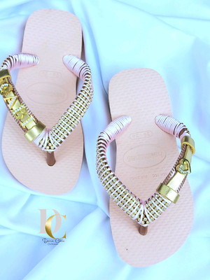 Sandália havaianas infantil com nome