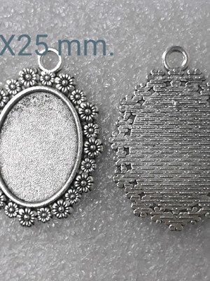 Medalhão p/camafeu flores /antique silver.(8pçs.)