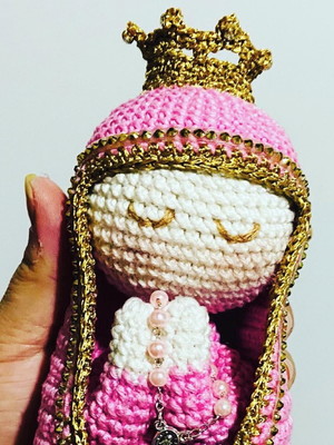 Santinha amigurumi