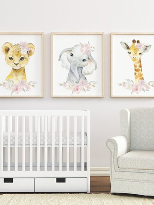 Quadro infantil menina animais safari em aquarela
