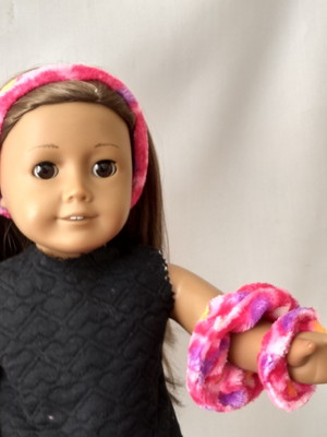 Tiara + scrunchies plush rosa