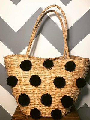 Bolsa de palha redonda de corda com tassel e alça em cordão