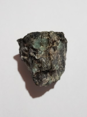 Esmeralda na matriz bruta natural 105g. - universo 22