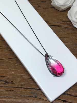Colar 60cm com pingente gota cristal bicolor - ródio negro