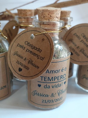 100 garrafinhas com tempero - lembrancinha casamento