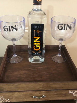Bandeja com gaveta de gin