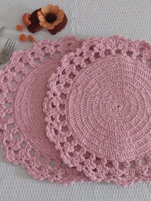 Sousplat de crochê rosé
