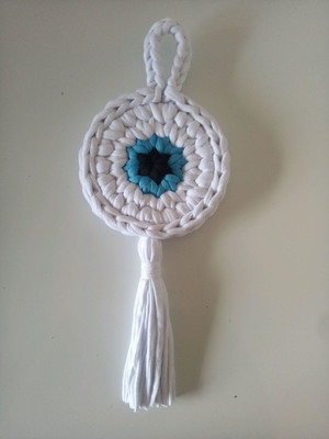 Mandala de olho grego em crochê com fio de malha