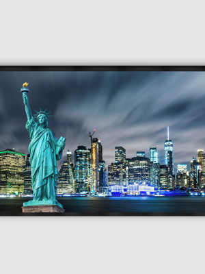 Quadro estátua da liberdade com fundo de manhattan