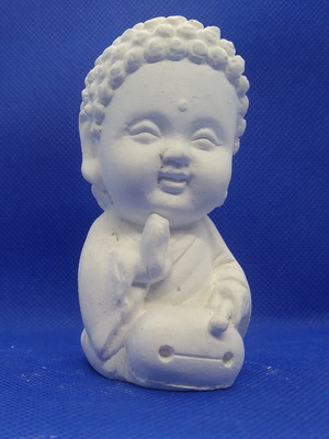 Escultura mini buda imagem do monge em gesso cru