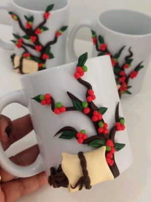 Caneca decorada com biscuit café