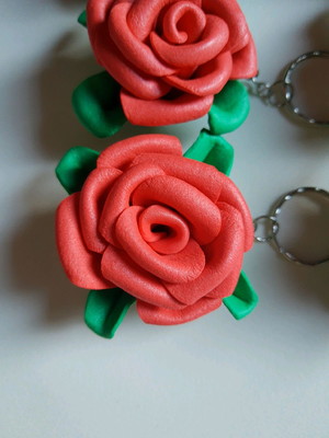 Chaveiros de flores de eva