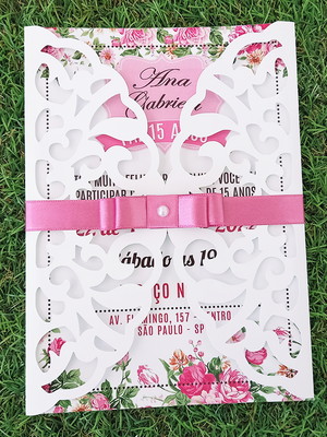 Convite rendado debutante 15 anos azul fita cetim floral