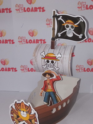 Barco one piece com personagem e brasão