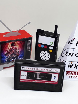Kit com 40 caixas stranger things