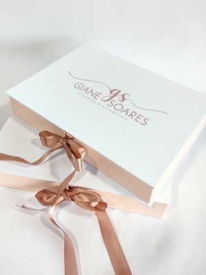 Caixa personalizada 35x25x7 30 unidades