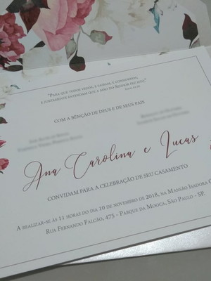 Convite de casamento com envelope forrado marsala
