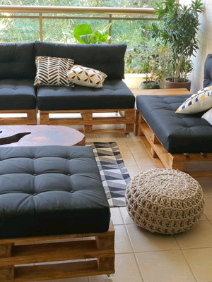 Sofá de pallets fazemos sob medida é encomenda