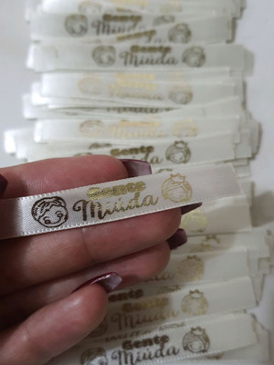 Etiqueta de cetim personalizada luxo! 1x7 cm para costurar.