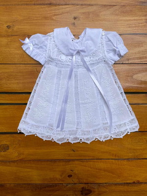 Vestido renascença nesga fina 6 a 9 meses