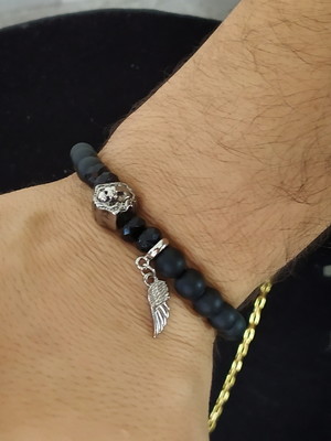 Pulseira pedras naturais onix matte leão e asa