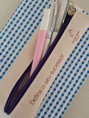 Estojo com elástico personalizado