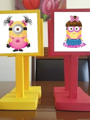 Quadro centro de mesa minions rosa