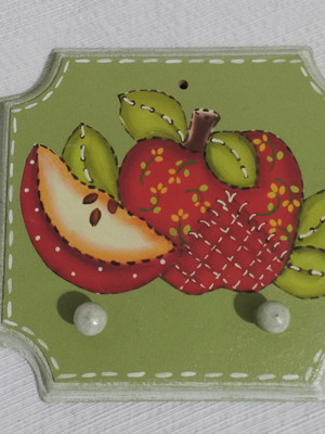 Porta chaves em mdf com decoupage de maçã