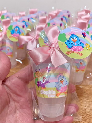 Álcool gel 70% lembrancinha 1 ano galinha pintadinha candy