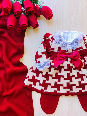 Saída maternidade de menina vermelha vestido xadrez 4 peças