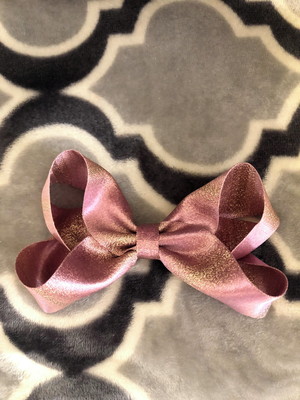 Laço rosa antigo com brilho (elástico ou bico de pato)