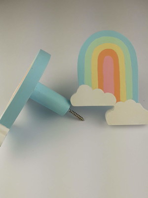 Cabide arco-íris para decoração de quarto de bebê