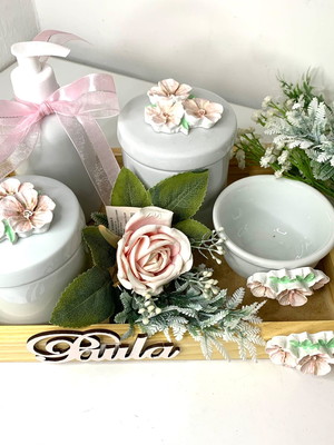 Kit higiene porcelana bebê floral menina