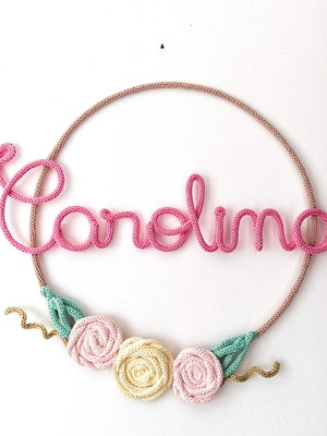 Nome em tricotin com tema 3 flores. até 9 letras