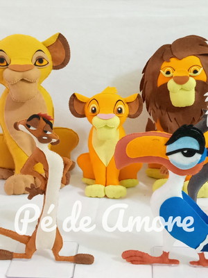 Kit rei leão em feltro 2 bonecos
