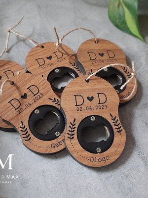 Abridor de garrafa personalizado 9x6cm