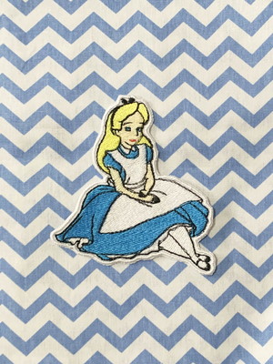 Patch bordado termocolante alice - modelo1