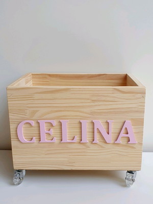 Caixote organizador de brinquedos com nome