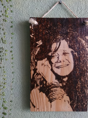 Janis joplin - quadro artesanal madeira