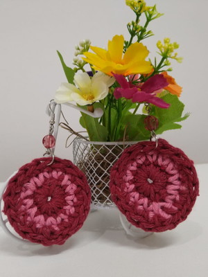 Brinco artesanal em crochê rosa pink / rosa ~