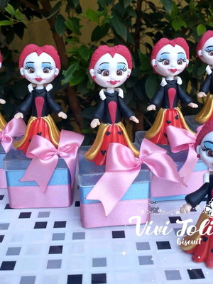 Caixa acrílica luxo alice no país das maravilhas com laço e