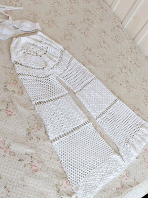 Conjunto feminino de crochê calça e top