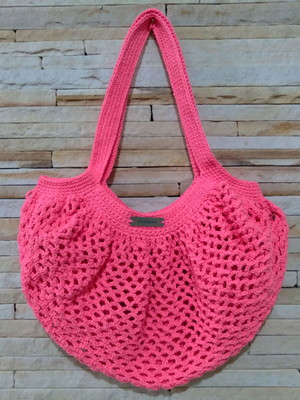 Bolsa de praia de crochê rosa neon