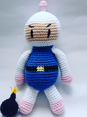 Bomberman + mini bomba amigurumi