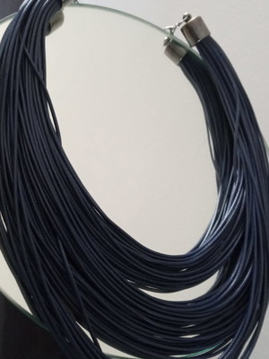 Maxi colar fios encerado preto