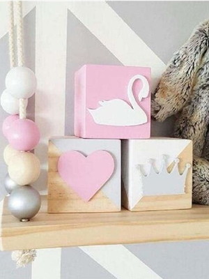 Letra cubo princesa em pinus 6x6cm kit com 3un