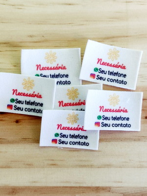 Etiquetas personalizadas em cetim - 2x3,5cm - 100un